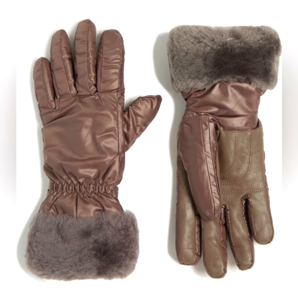 UGG  Fontanne Smart Genuine Shearling Trim Gloves in Stormy Grey - Picture 1 of 2
